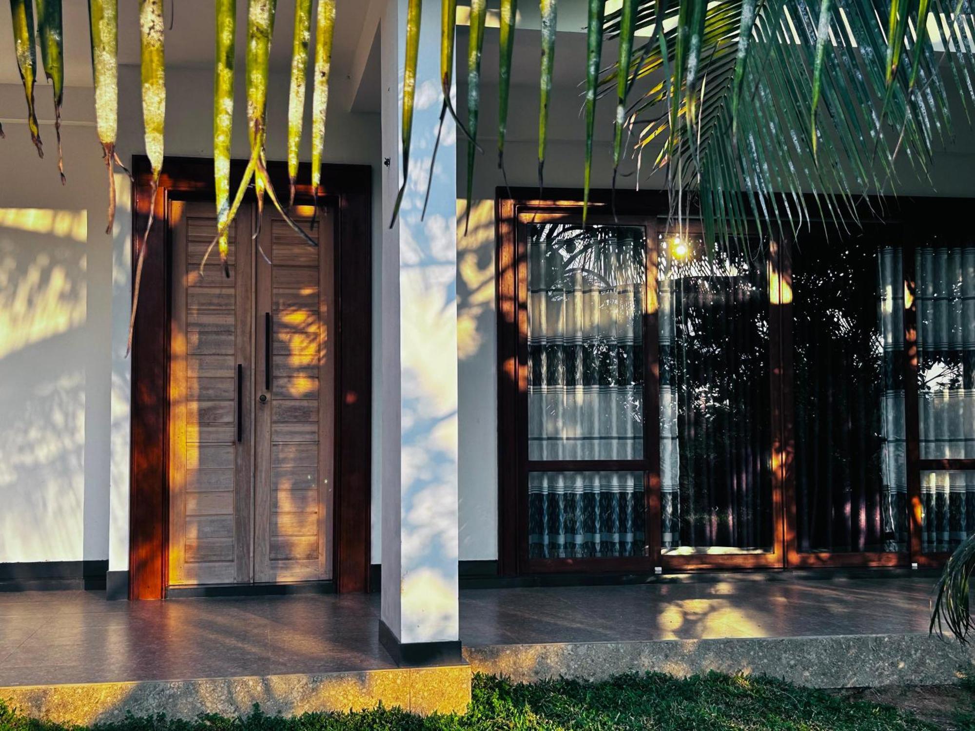 Windy Villa โปลอนนารูวา ภายนอก รูปภาพ